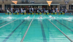 Сестри Смірнови виграли чотири медалі юнацького чемпіонату країни з плавання